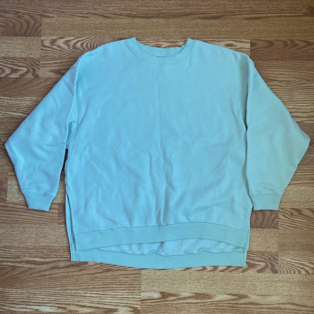 American Eagle oversized crewneck